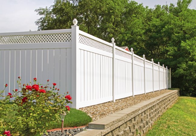all-you-need-to-know-about-fence-materials-2