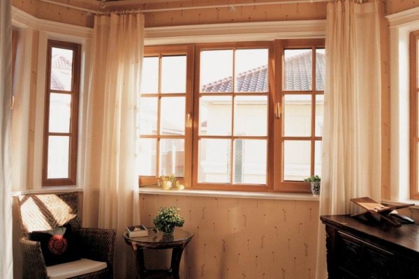 Почему люди любят окна из древесины?