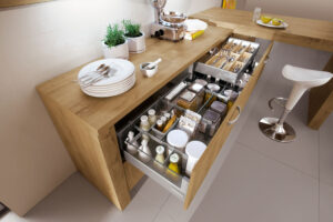 Шкаф для посуды: удобство и функциональность в вашей кухне